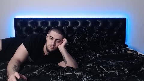 Snapshot of _joni_new_ chatting on 09-30-25, 09:42 Joni online show from 09-30-25, 09:42