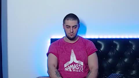 Snapshot of _joni_new_ chatting on 10-17-25, 03:10 Joni online show from 10-17-25, 03:10