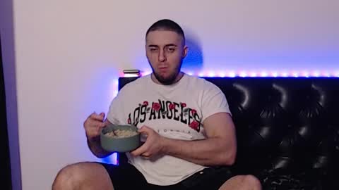 Snapshot of _joni_new_ chatting on 10-26-25, 02:06 Joni online show from 10-26-25, 02:06