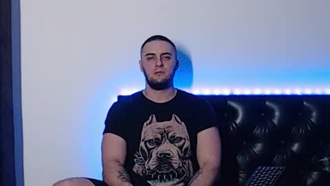 Snapshot of _joni_new_ chatting on 10-28-25, 01:42 Joni online show from 10-28-25, 01:42