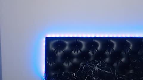 Snapshot of _joni_new_ chatting on 10-30-25, 03:19 Joni online show from 10-30-25, 03:19