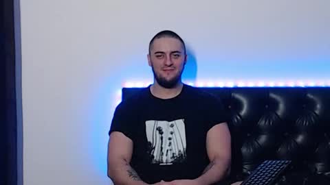 Snapshot of _joni_new_ chatting on 11-06-25, 04:02 Joni online show from 11-06-25, 04:02