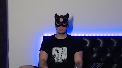 Snapshot of _joni_new_ chatting on 11-15-25, 03:26 Joni online show from 11-15-25, 03:26