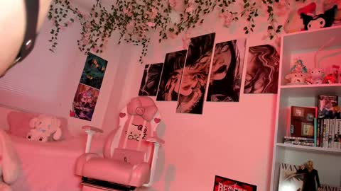 Snapshot of _julyana_ chatting on 01-31-25, 03:33 JULIANA online show from 01-31-25, 03:33