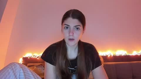 _just_a_simple_girl online show from 01-04-25, 10:05