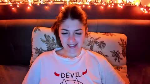 _just_a_simple_girl online show from 02-19-25, 05:27