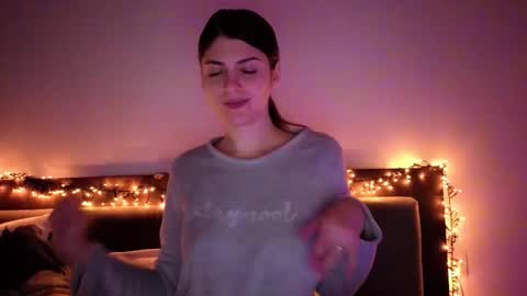 _just_a_simple_girl online show from 02-02-26, 03:22