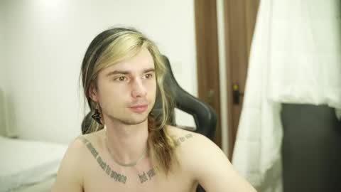 My song  -  online show from 06-04-26, 11:33