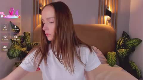 Kira online show from 11-17-25, 07:03