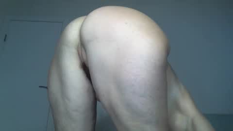 KAPELKA   online show from 10-08-25, 03:04