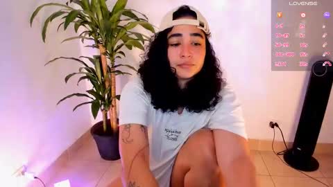     online show from 12-14-25, 04:18