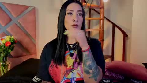kelly online show from 06-20-26, 01:36