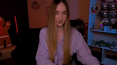 _kellykitten_ online show from 12-18-25, 10:10