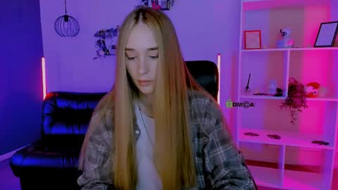 _kellykitten_ online show from 05-11-26, 08:42