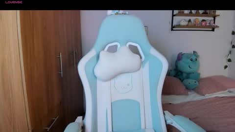 kelly online show from 02-06-26, 02:16