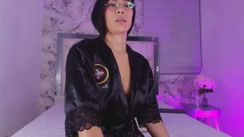 Kendall online show from 06-04-26, 03:12