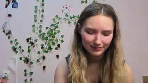 _kikiclark_ online show from 03-12-26, 07:53