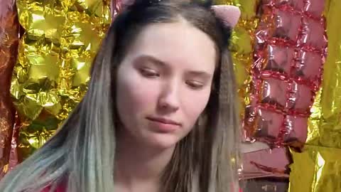 Snapshot of _kikiclark_ chatting on 04-21-26, 08:23 _kikiclark_ online show from 04-21-26, 08:23