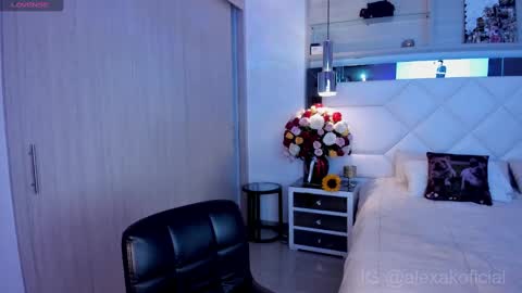 A L E X A online show from 10-04-25, 10:52