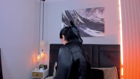 Kiraaaa 0 online show from 03-18-26, 09:18