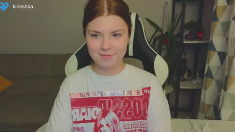 Molly   Emily online show from 01-10-25, 06:17
