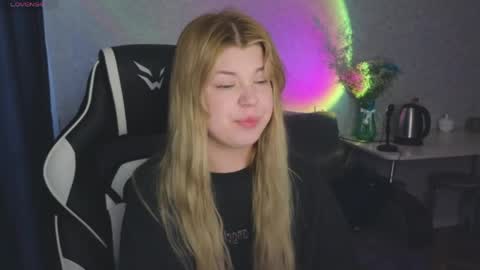 Molly   Emily online show from 05-05-26, 02:08