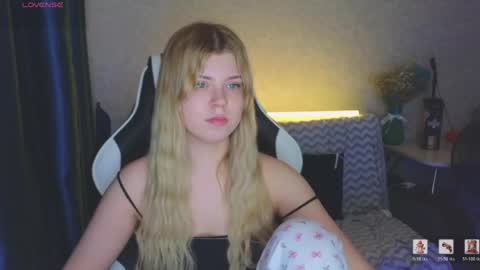Molly   Emily online show from 05-17-26, 08:38