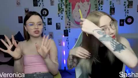 Snapshot of _kitekat_ chatting on 01-07-26, 10:18 _kitekat_ online show from 01-07-26, 10:18