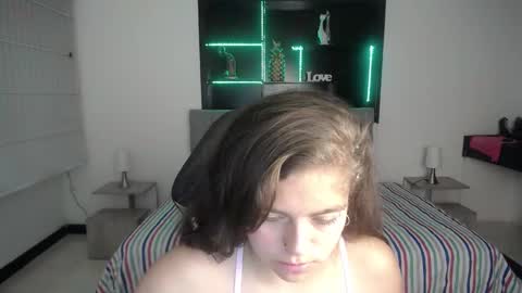 _kitten_1 online show from 01-04-25, 03:17