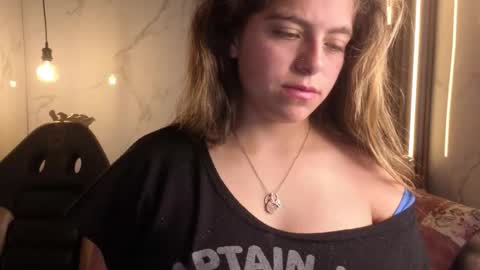 _kitten_1 online show from 01-15-26, 04:39