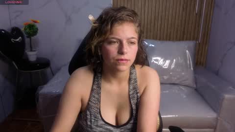 Snapshot of _kitten_1 chatting on 04-07-26, 01:11 _kitten_1 online show from 04-07-26, 01:11