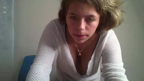Snapshot of _kitten_1 chatting on 04-12-26, 04:17 _kitten_1 online show from 04-12-26, 04:17