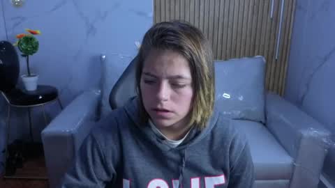 Snapshot of _kitten_1 chatting on 05-02-26, 03:33 _kitten_1 online show from 05-02-26, 03:33