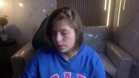 Snapshot of _kitten_1 chatting on 05-10-26, 04:28 _kitten_1 online show from 05-10-26, 04:28