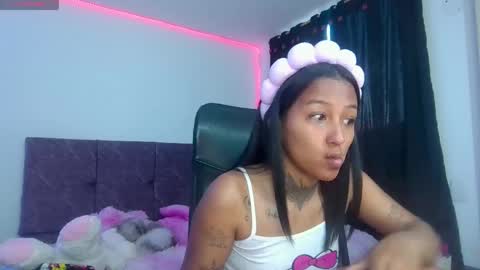 Stefany online show from 05-07-26, 10:48