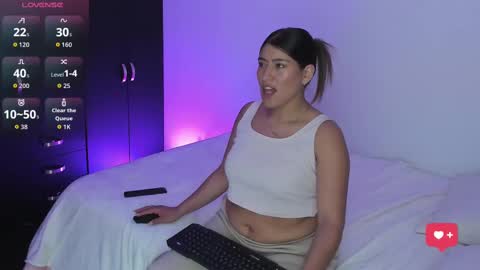  kloee  online show from 09-17-25, 04:08