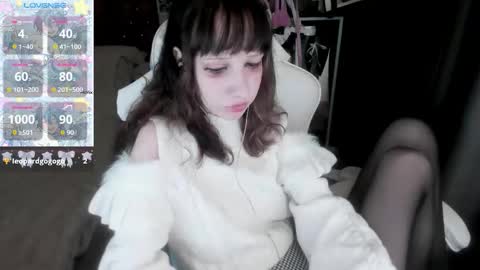 Snapshot of _kuroneeko_ chatting on 10-03-25, 07:38 kuro online show from 10-03-25, 07:38