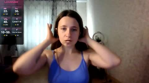 Snapshot of _kylle_ chatting on 10-05-25, 01:09 _kylle_ online show from 10-05-25, 01:09