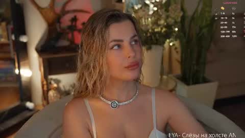 Snapshot of _lady__m_ chatting on 06-15-26, 10:01 _lady__m_ online show from 06-15-26, 10:01