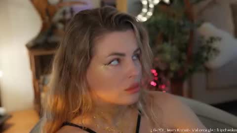 Snapshot of _lady__m_ chatting on 07-01-26, 01:56 _lady__m_ online show from 07-01-26, 01:56