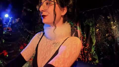 Snapshot of _lady_luna_ chatting on 12-03-25, 11:36 Lady Luna online show from 12-03-25, 11:36