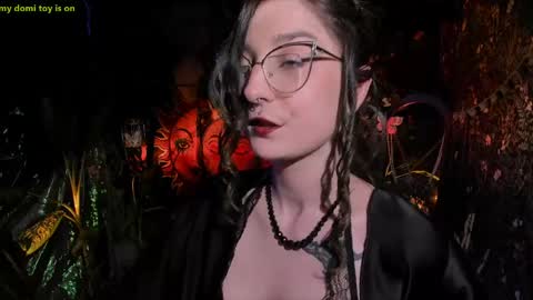 Lady Luna online show from 05-16-26, 10:30