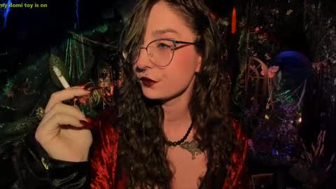 Lady Luna online show from 05-18-26, 11:21