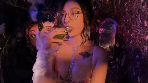Lady Luna online show from 07-30-26, 11:15