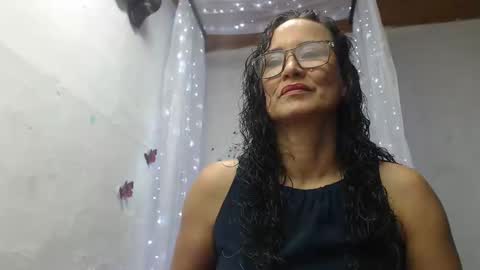 Snapshot of _laflaka2024 chatting on 10-26-25, 03:01 SANDRA online show from 10-26-25, 03:01