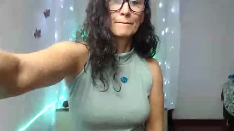 Snapshot of _laflaka2024 chatting on 11-05-25, 04:45 SANDRA online show from 11-05-25, 04:45
