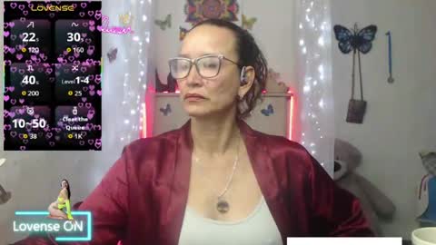 SANDRA online show from 06-19-26, 05:23