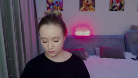 _lalune_ online show from 12-26-24, 12:36