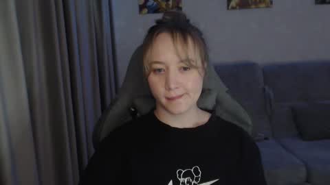 _lalune_ online show from 03-10-25, 04:03