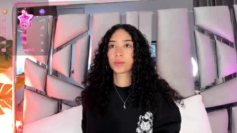 Lanna  online show from 02-26-26, 11:31